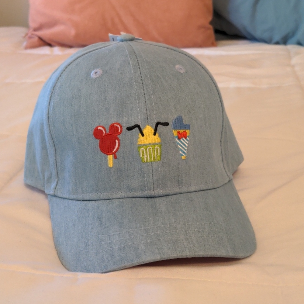 π3 for $27 Disney, Disneyland, Mickey hat - Picture 1 of 9